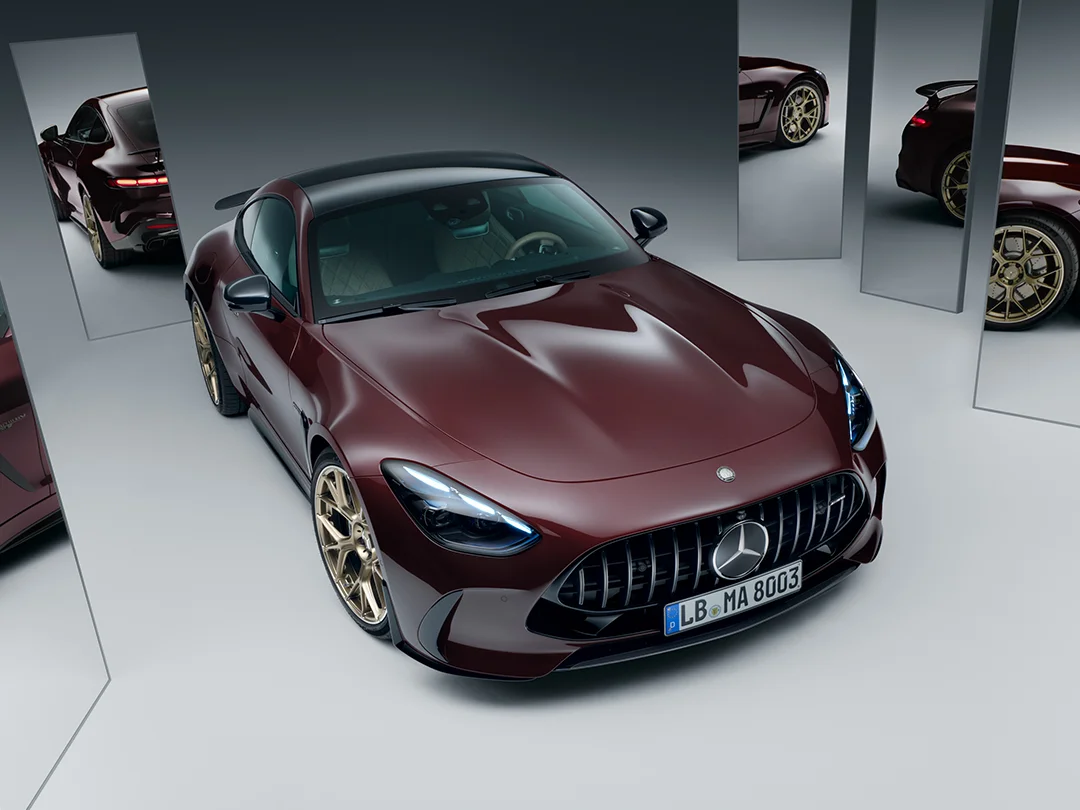 Vue de trois quarts d’une Mercedes-AMG GT