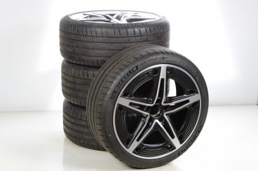 Sommer Kompletträder Set Alu 19 Zoll mit Michelin Reifen für CLA 118, CLA ShootingBrake X118, Original Mercedes-Benz