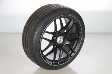 Komplettrad Alu PIR/SottozeroWinter3 AMG Schmiederad Kreuzsp 