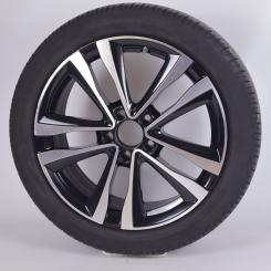 Sommer Komplettrad Alu 18 Zoll mit Pirelli Reifen für CLA 118, A-Klasse 177 und weitere, Original Mercedes-Benz