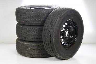Winter Kompletträder Set Stahl 16 Zoll mit Kumho Reifen für Sprinter VS30 Hinterradantrieb 907, original Mercedes-Benz 
